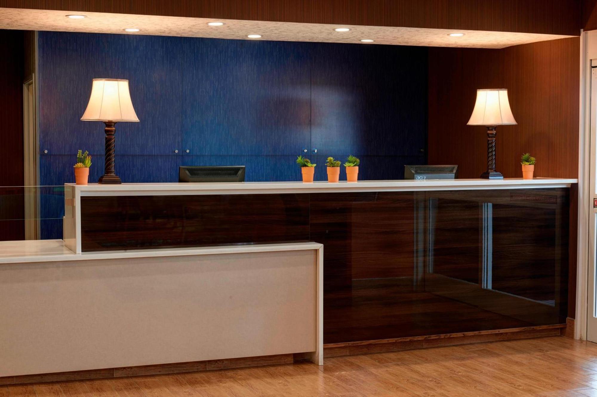 Fairfield Inn By Marriott Richmond New Paris Exterior foto