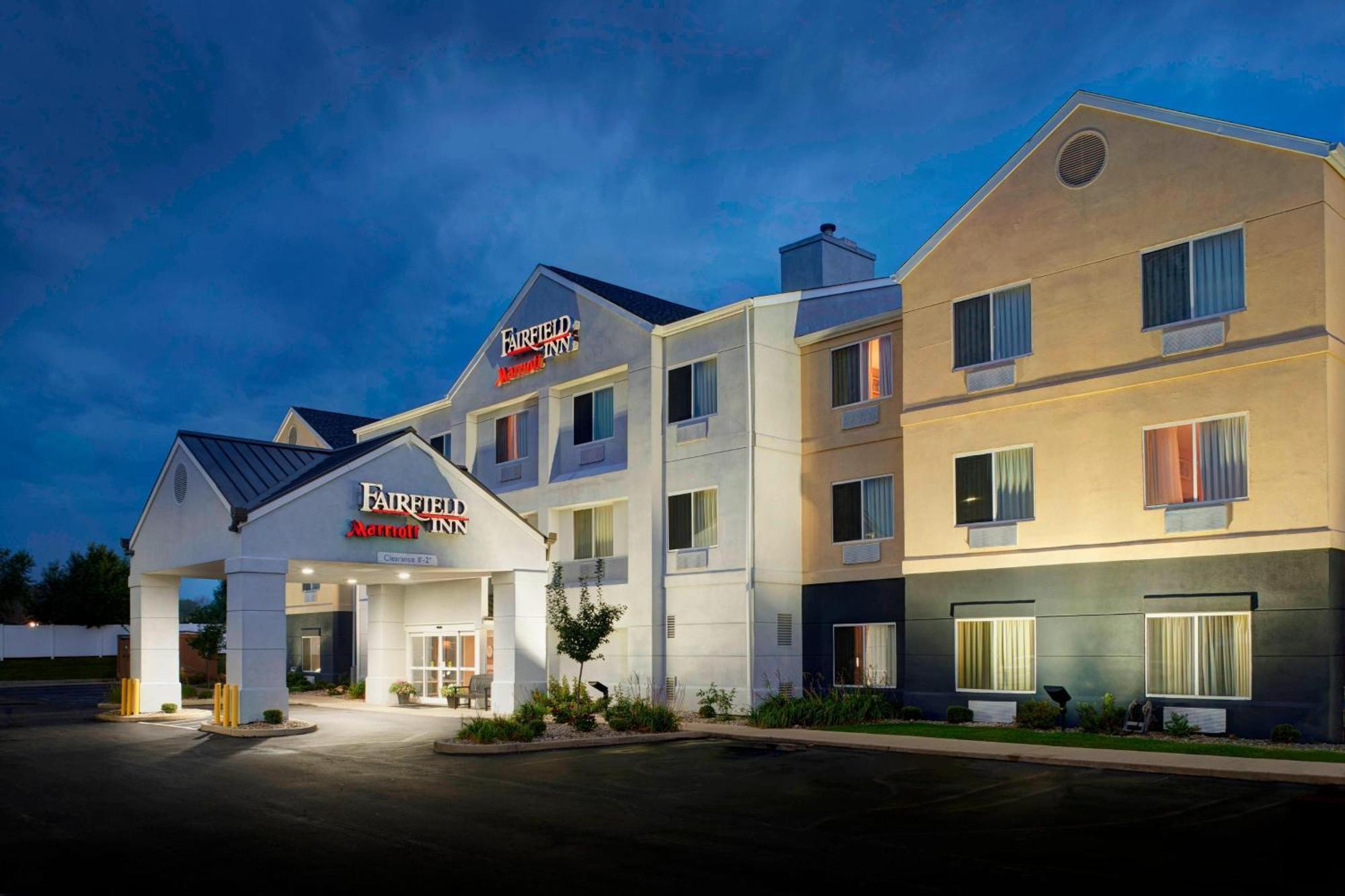 Fairfield Inn By Marriott Richmond New Paris Exterior foto